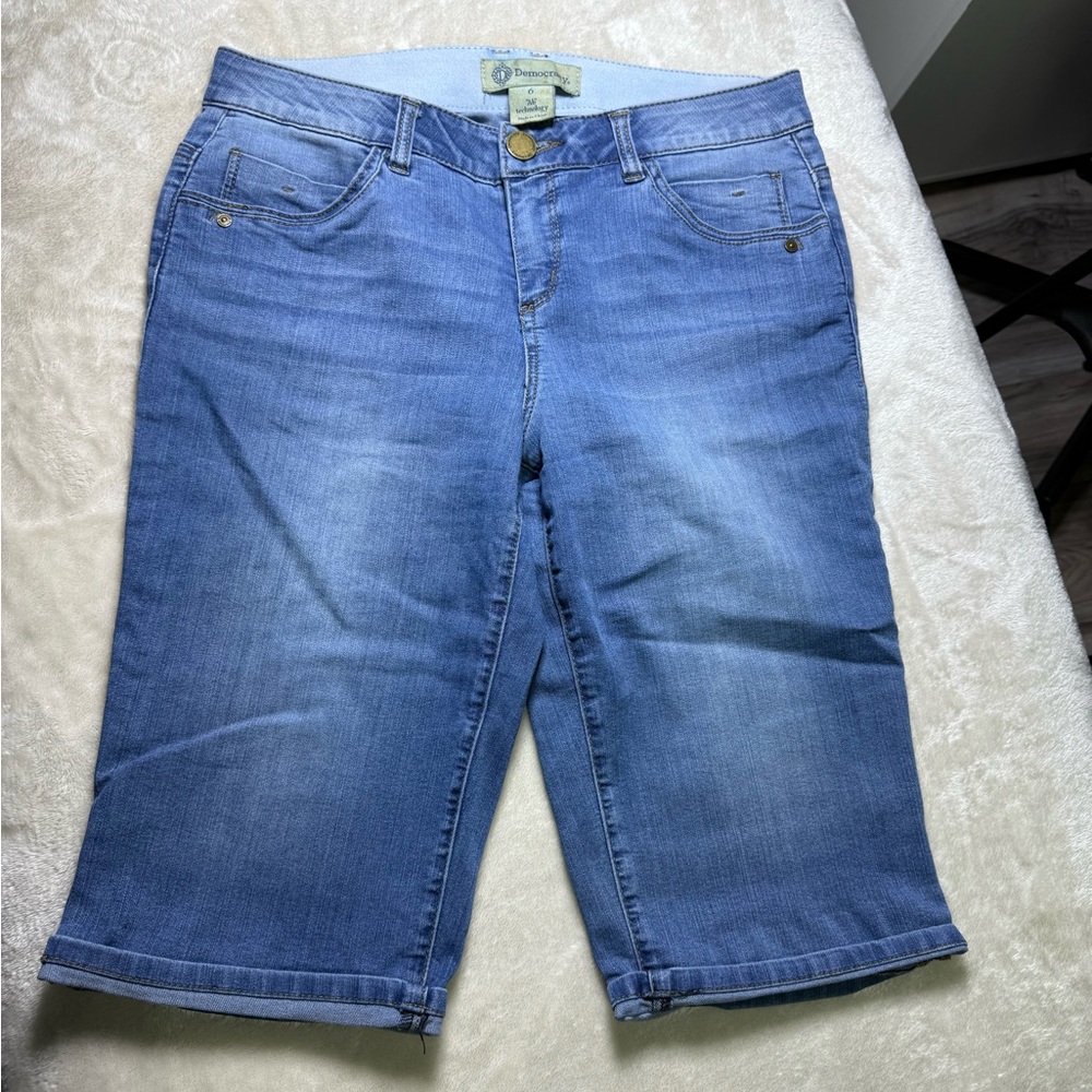 Democracy Blue Denim bermuda Shorts nwot sz 6